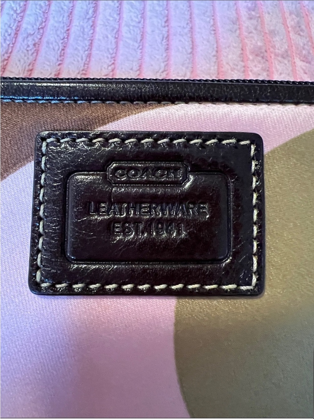 Coach Pink & Olive Signature Wristlet Leatherware 1941 Line - Picture 3 of 15